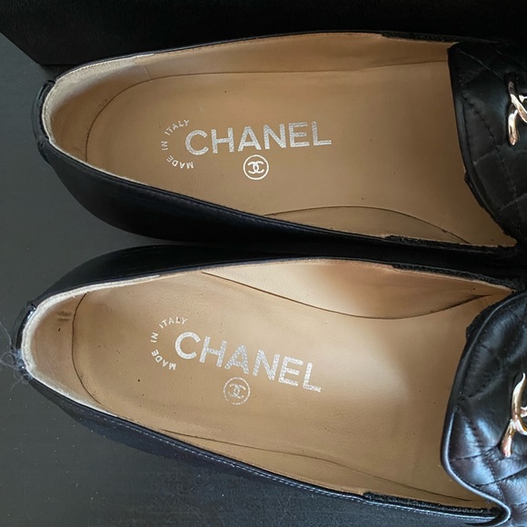 EUC Chanel CC Lambskin Quilted Leather Loafers Flats size 37.5 fits 6.5 - Picture 9 of 11